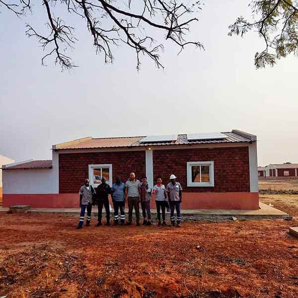 42 3,5-kVA-Solarsysteme in Angola